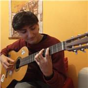 Clases de guitarra para todas las edades, desde nivel inicial a medio, clases online o presenciales
